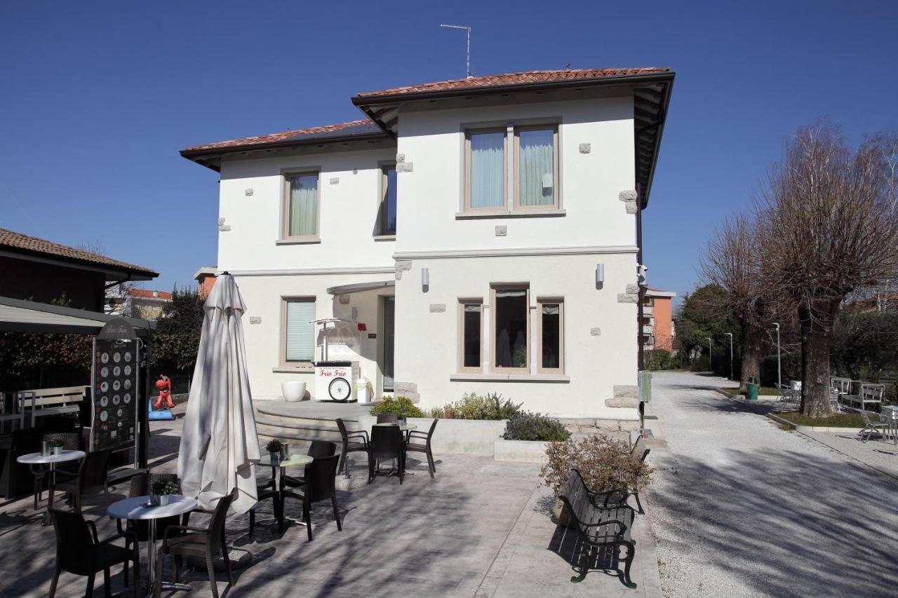רונצ'י דיי לג'יונרי Residence Villa Frio Frio מראה חיצוני תמונה